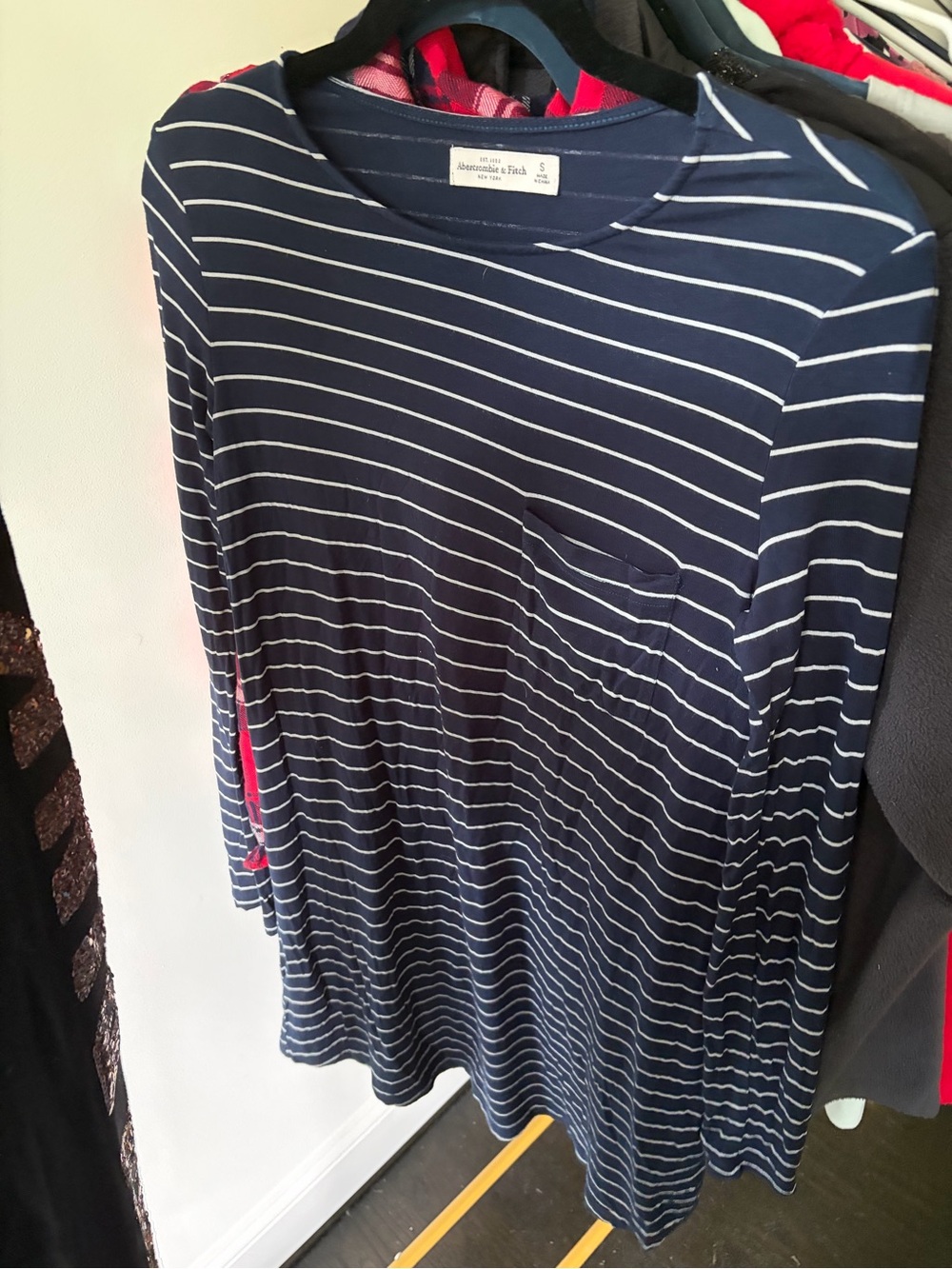 Abercrombie & Fitch Navy and White Long-Sleeve Striped Pocket Tee Small